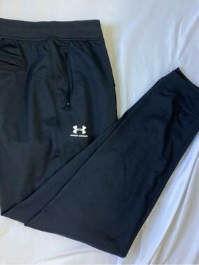Under Armour Men’s Black Loose Athletic Pants Size XXL